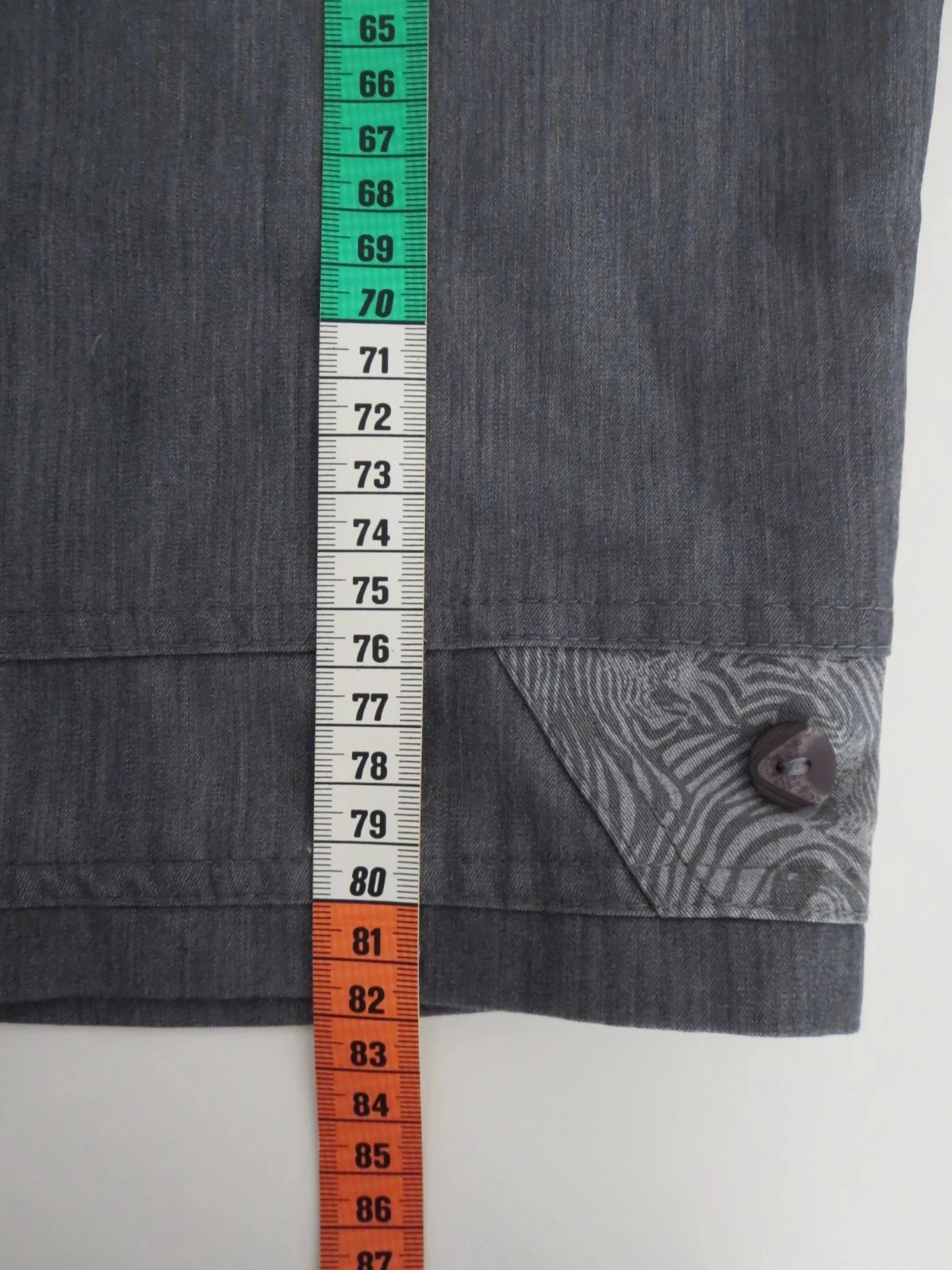 Pantalon 3/4 gris effet chiné - Taille T4 42/44  Détails géométriques – photo 4